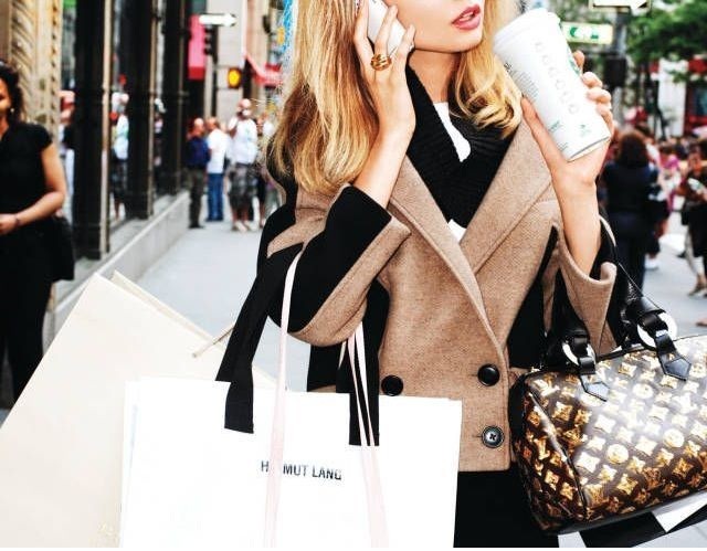 Nghề mới: Personal shopper - những kẻ được mệnh danh là “thần đèn” thời trang ảnh 2