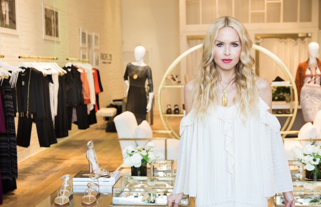 Nghề mới: Personal shopper - những kẻ được mệnh danh là “thần đèn” thời trang ảnh 5