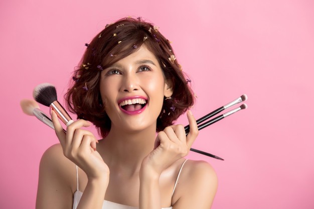Ai cũng biết mỹ phẩm luôn có thời hạn, nhưng có cách nào xài bền hơn không? ảnh 1