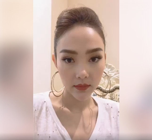 Bị chê cằm nhọn hoắt, gương mặt của Minh Hằng trước đây ra sao? ảnh 7