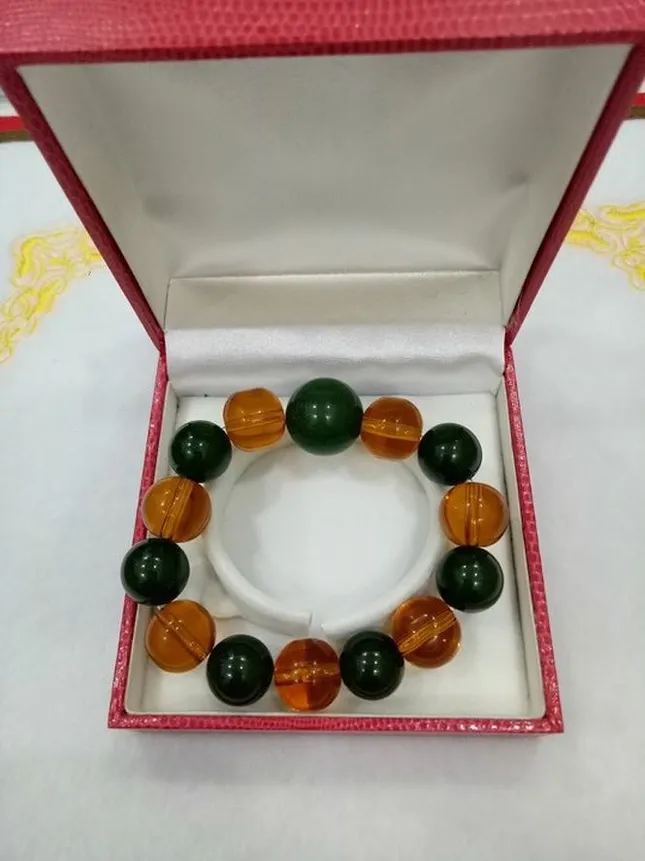Lâm Khánh Chi hứa tặng quà cho Thủ môn Bùi Tiến Dũng