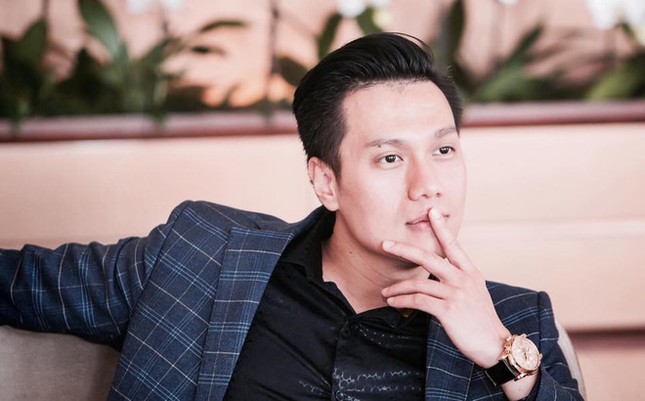 Vì sao Việt Anh vội vàng phẫu thuật thẩm mỹ ngay sau khi ly hôn? ảnh 2