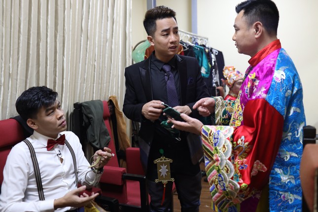 Diễn viên Trung Ruồi chia sẻ về đêm diễn Táo quân không khán giả và 'mệnh lệnh kín' ảnh 3