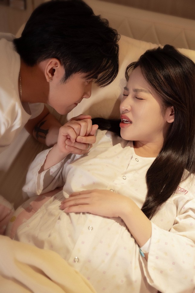 Showbiz 5/5: Vụ bộ lòng se điếu 40 m, đầu bếp Võ Quốc thách thưởng một tỷ đồng ảnh 3