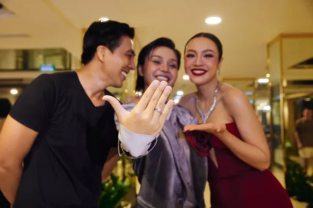 Phía sau màn cầu hôn của Lê Thu Trang ảnh 3