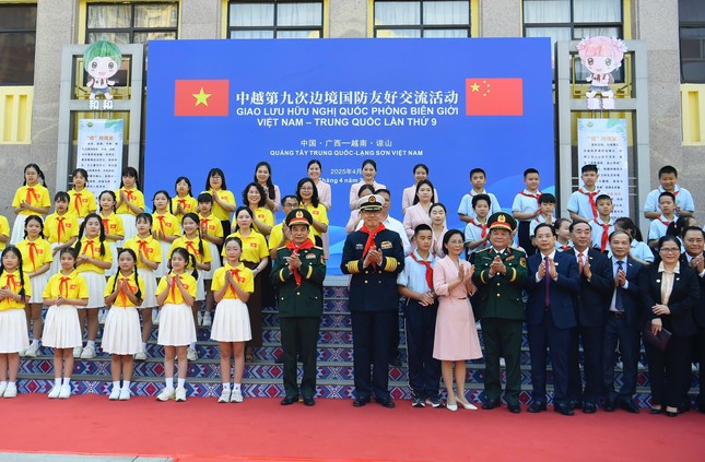 Hình ảnh Giao lưu hữu nghị Quốc phòng Việt Nam - Trung Quốc ảnh 6