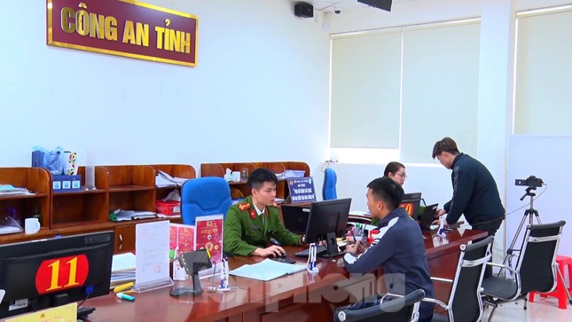 Lạng Sơn thu hồi, cấp mới trên 1.000 con dấu cơ quan, tổ chức sau sáp nhập ảnh 1