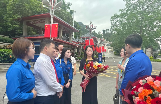 Sôi nổi chương trình ‘Theo dấu chân Bác Hồ’ ở Trung Quốc ảnh 2