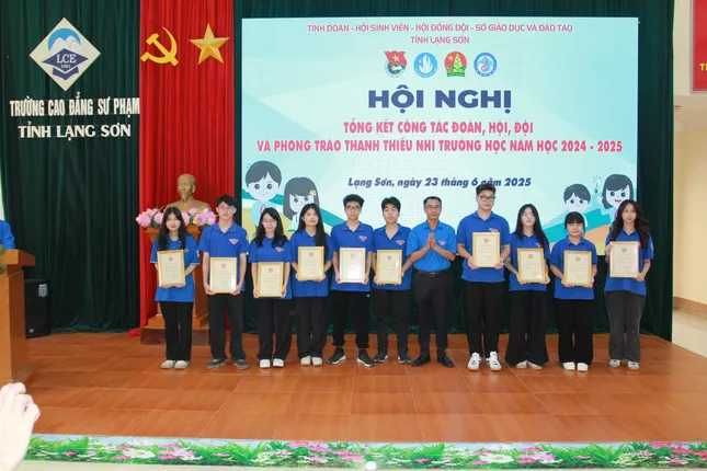 Tôn vinh 100 cá nhân, tập thể đạt danh hiệu thi đua công tác Đoàn- Hội- Đội ở Lạng Sơn ảnh 3