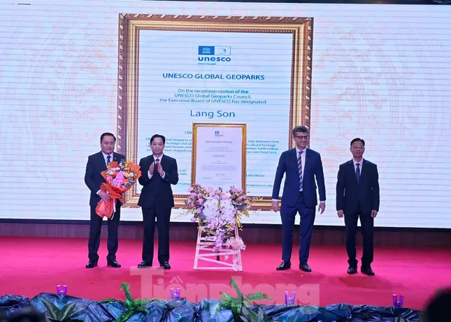 Vinh danh danh hiệu Công viên địa chất toàn cầu Lạng Sơn ảnh 1