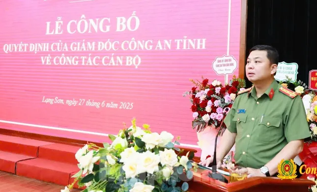 Lạng Sơn công bố quyết định điều động, bố trí 65 trưởng công an xã mới ảnh 2
