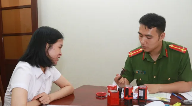 Lạng Sơn thu hồi gần 2.000 con dấu cũ của cơ quan, tổ chức ảnh 1