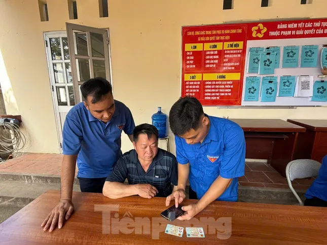 Sức sống mới trên đỉnh Mẫu Sơn ảnh 1