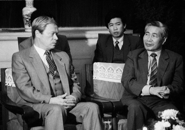 Ông Vũ Khoan bộc bạch chuyện ngậm ngùi "đi làm kinh tế" ảnh 1