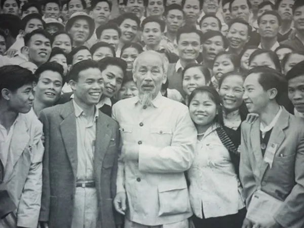 Người cận vệ nguyện cả một đời theo Bác là ai?