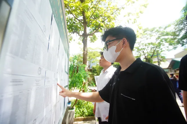 Gần 1,17 triệu thí sinh trên toàn quốc làm thủ tục dự thi Tốt nghiệp THPT 2025 ảnh 5