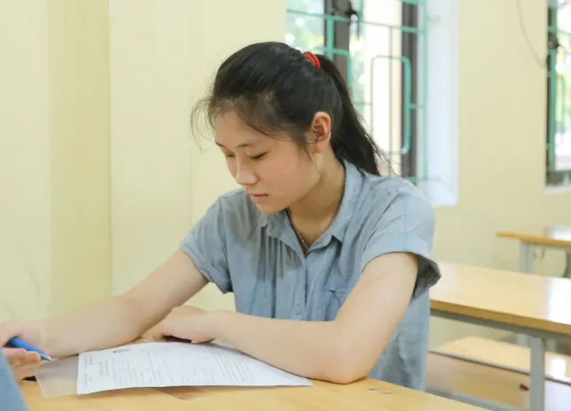Nữ sinh khuyết tật không chọn &apos;đặc cách&apos;, quyết thi để chạm tới giấc mơ ảnh 2