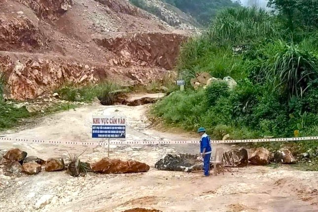 Đi mót quặng, người phụ nữ bị đất đá vùi lấp tử vong ảnh 1
