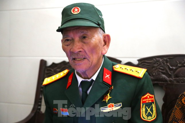 Cựu binh 76 tuổi chạy xe máy xuyên Việt xem lễ diễu binh 30/4: &apos;Tôi đã hoàn thành tâm nguyện&apos; ảnh 1