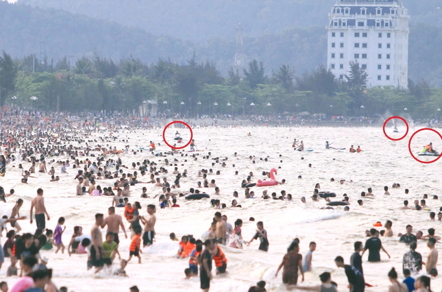 Dừng hoạt động mô tô nước ở biển Cửa Lò ảnh 1