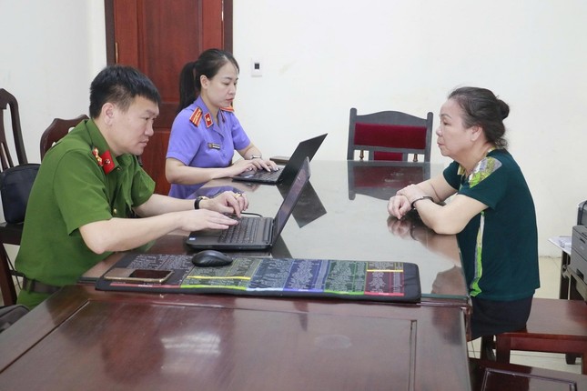 Khởi tố 4 đối tượng mua bán kem đánh răng, dầu gội giả mạo các nhãn hiệu nổi tiếng ảnh 4
