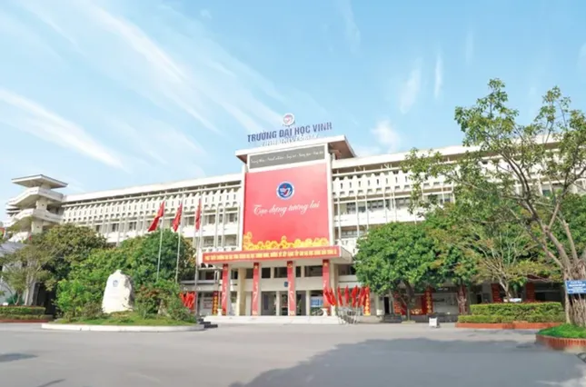 Kỷ luật cảnh cáo 2 cán bộ Trường Đại học Vinh ‘gạ tình’ nữ sinh ảnh 2