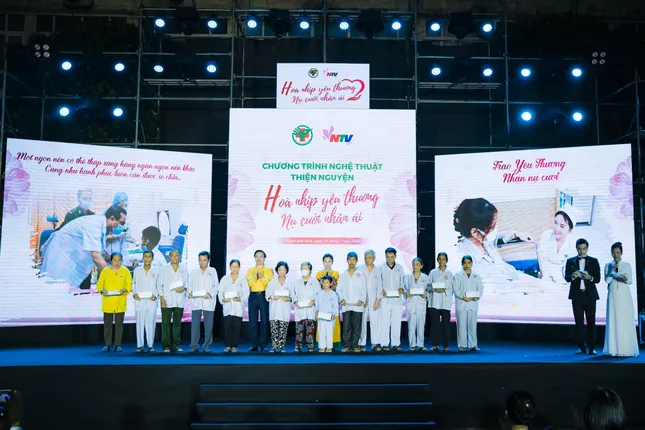 Bệnh viện Đa khoa TP Vinh: Hành trình 60 năm với những dấu ấn tiên phong đổi mới ảnh 4