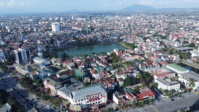 Phương án bố trí bí thư, chủ tịch xã sau sắp xếp xã phường ở Hà Tĩnh ảnh 1