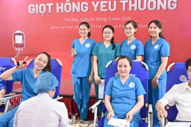 Giọt hồng yêu thương xứ Nghệ ảnh 7