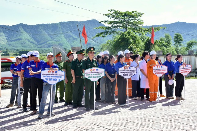 Nhiều hoạt động ý nghĩa hưởng ứng chiến dịch thanh niên tình nguyện Hè ảnh 1