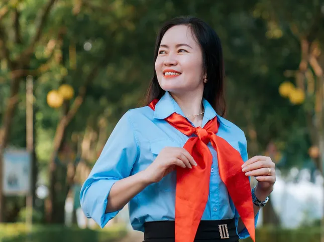 Cô giáo 'thắp lửa' phong trào Đội từ ngàn việc nhỏ ảnh 2