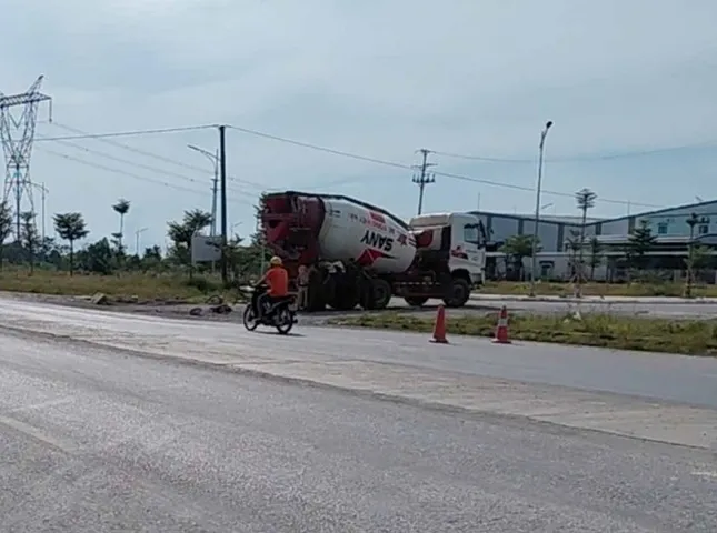 Xe bồn va chạm xe đạp, người phụ nữ 60 tuổi tử vong tại chỗ ảnh 1
