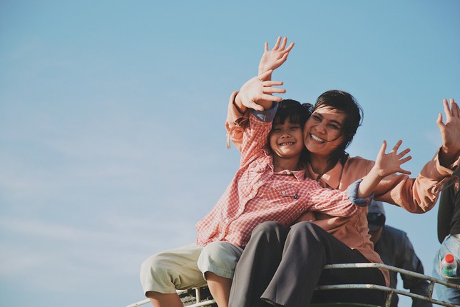 Đạo diễn Huỳnh Đông nói về tin đồn mua giải: Cứ phim đạt giải là lời ra tiếng vào ảnh 1