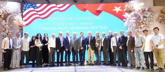 Cựu phi công Việt Nam - Hoa Kỳ: Đụng độ trên bầu trời Hà Nội, tái ngộ dưới mặt đất ảnh 5