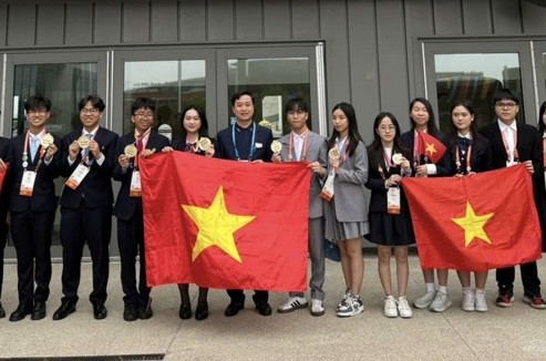 Học sinh Việt Nam giành 10 giải thưởng tại Hội thi Khoa học kỹ thuật quốc tế ảnh 1