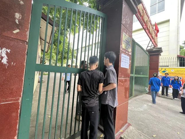 Hơn 8.300 thí sinh bỏ thi Tốt nghiệp THPT, 20 thí sinh bị đình chỉ thi ảnh 1