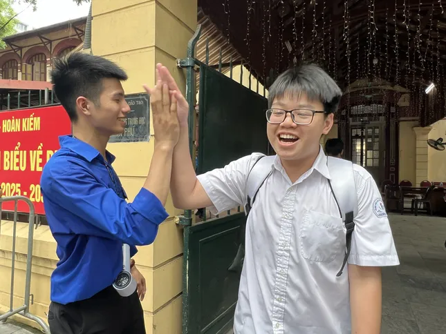 Xác nhận nhập học, cách điều chỉnh nguyện vọng lớp 10 công lập ở Hà Nội ảnh 1