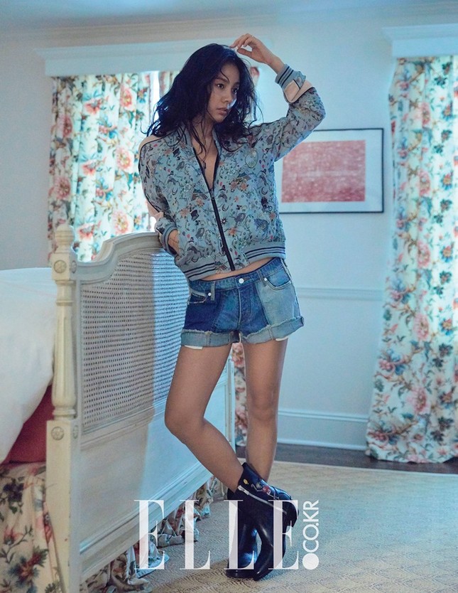 Lee Hyori: Vẹn nguyên vẻ đẹp gợi cảm, cá tính và nổi loạn ảnh 2