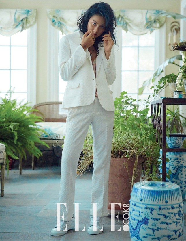 Lee Hyori: Vẹn nguyên vẻ đẹp gợi cảm, cá tính và nổi loạn ảnh 3