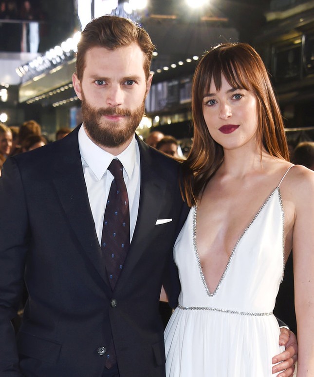 '50 Shades' beauty dates Gwyneth Paltrow's ex-husband photo 6
