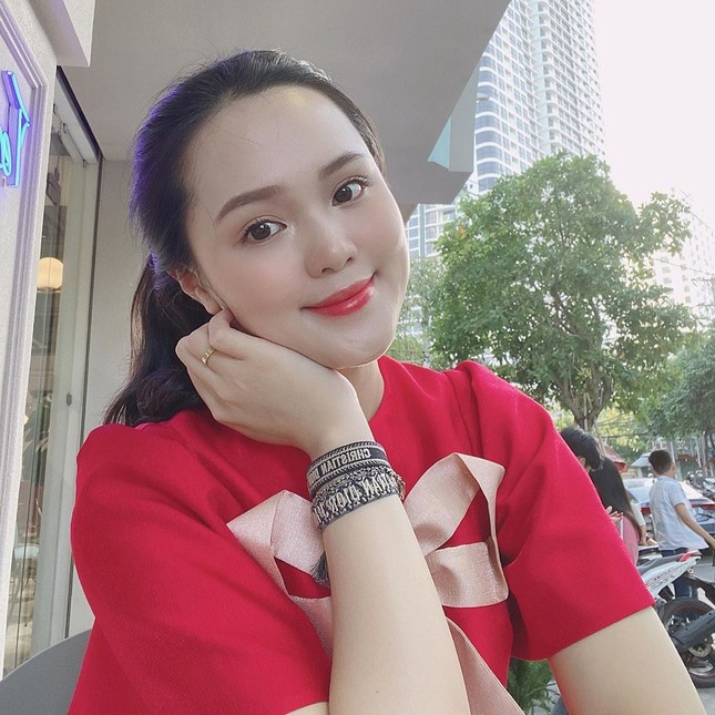 Duy Mạnh bộc bạch cảm xúc sau tin đồn 'đi đường quyền' với vợ 9x ảnh 3