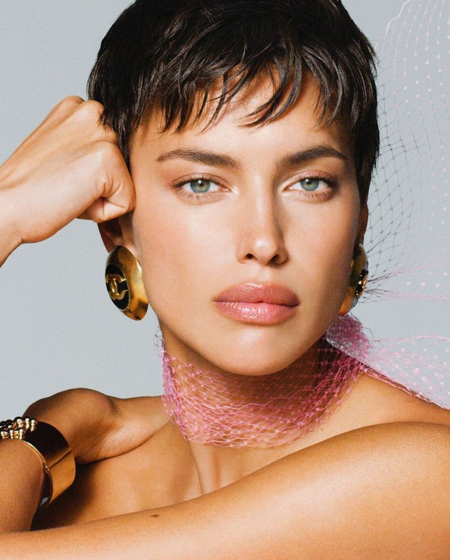 Mỹ nhân Nga Irina Shayk thân thiện với tình cũ sau 2 năm chia tay ảnh 6