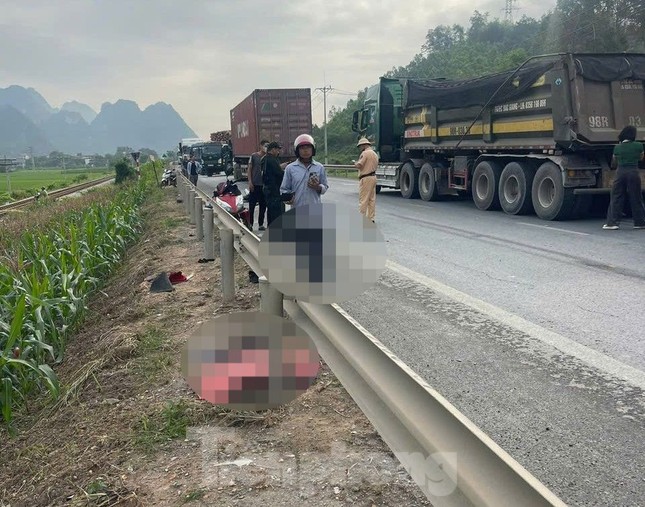 Tai nạn nghiêm trọng trên quốc lộ 1A, hai người thương vong ảnh 1