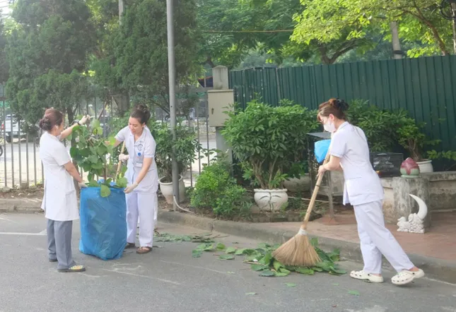 Đoàn Thanh niên Bệnh viện Nội tiết T.Ư lan tỏa lối sống xanh, giảm rác thải nhựa ảnh 2