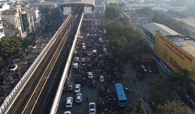 Đi 65km từ quê lên Hà Nội bằng thời gian di chuyển 2km khi ùn tắc ảnh 3