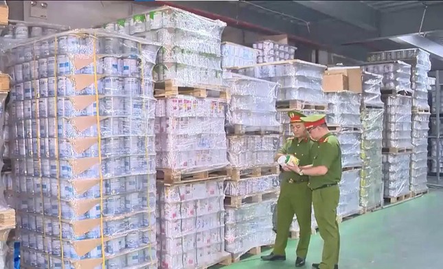 Hà Nội ra quân tổng kiểm tra sản xuất, kinh doanh sữa và thực phẩm chức năng ảnh 1
