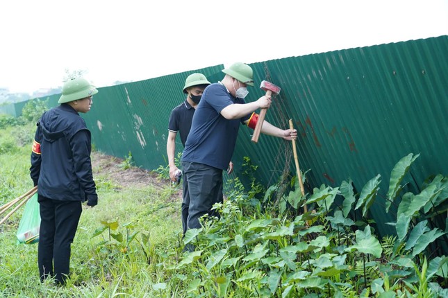 Hà Nội: Cưỡng chế kiểm đếm đất nông nghiệp và tài sản trên đất của 135 hộ dân ảnh 1