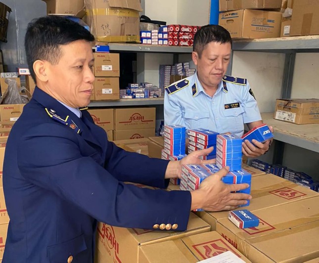 Ngăn hàng lậu, hàng giả: Cần gắn trách nhiệm các sàn thương mại điện tử ảnh 1