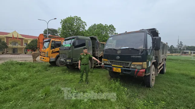 Xác định 4 đối tượng liên quan vụ hủy hoại tài sản, khai thác đất trái phép quy mô lớn tại Hà Nội ảnh 2