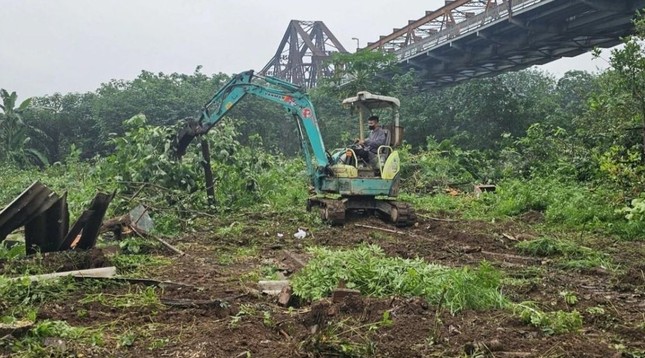 Hà Nội: Xử lý 31 vụ vi phạm pháp luật về đê điều ảnh 1